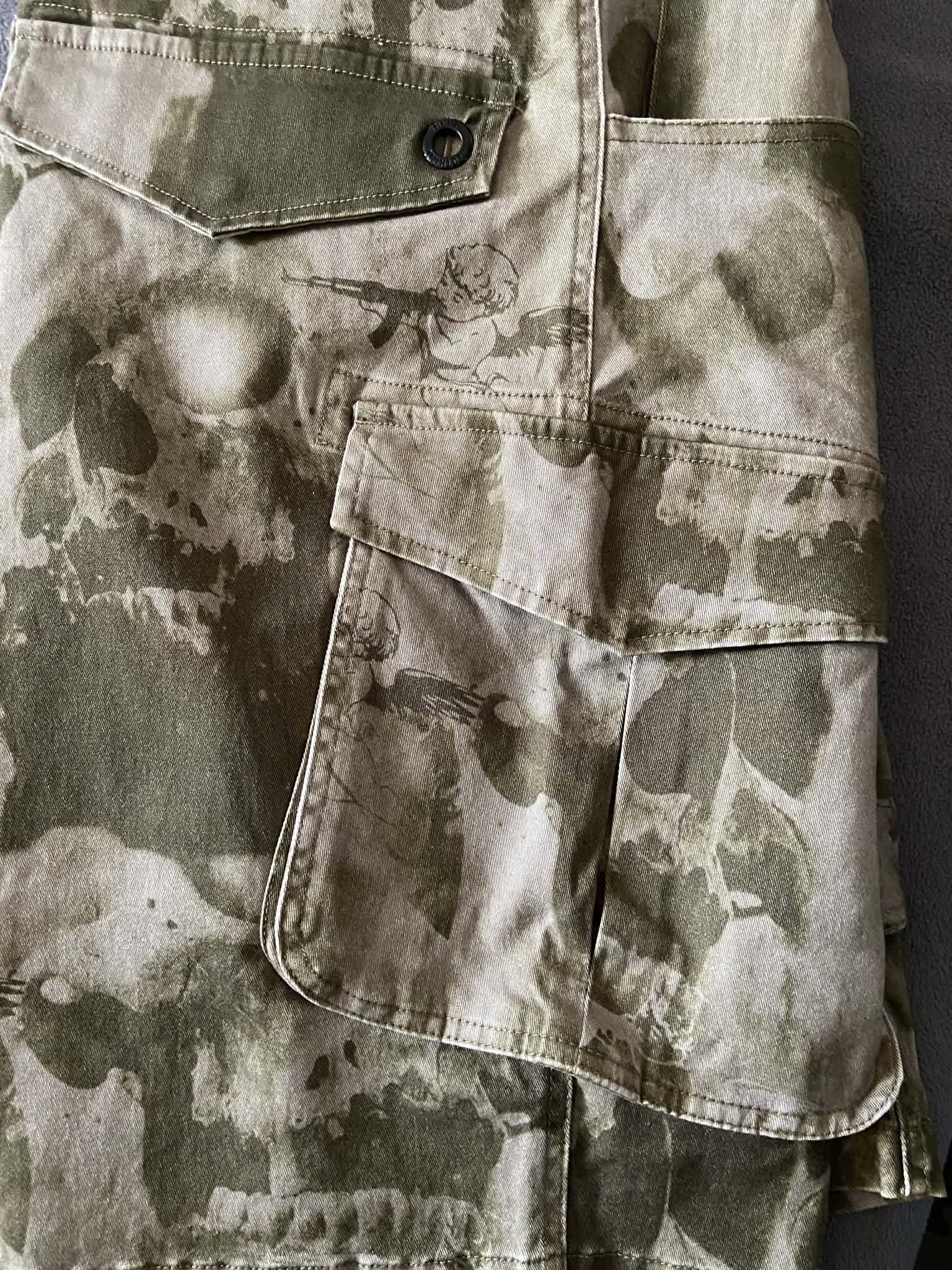 Yakuza Cargo šortky CRASHED CSB 25048 Burnt Olive