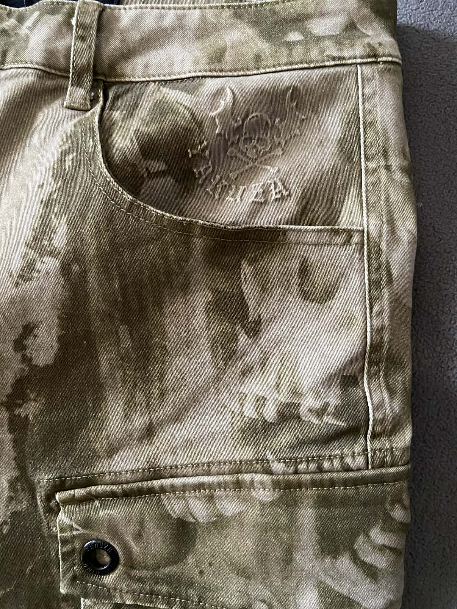 Yakuza Cargo šortky CRASHED CSB 25048 Burnt Olive