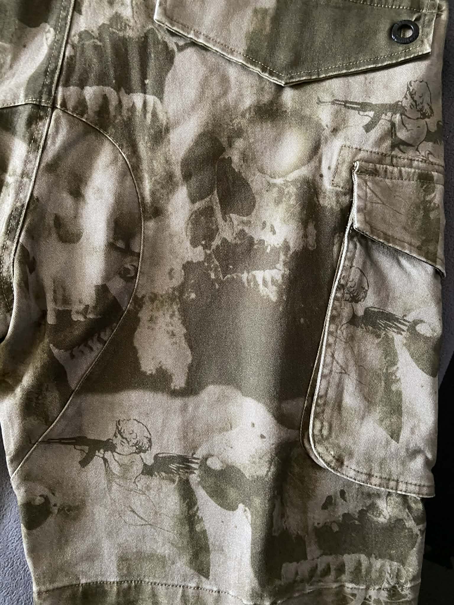 Yakuza Cargo šortky CRASHED CSB 25048 Burnt Olive